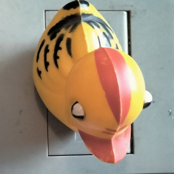 Yellow Duck Friction Toy Plastic Moving Eyes beak Anthropomorphic Vintage 1950 - Picture 11 of 12